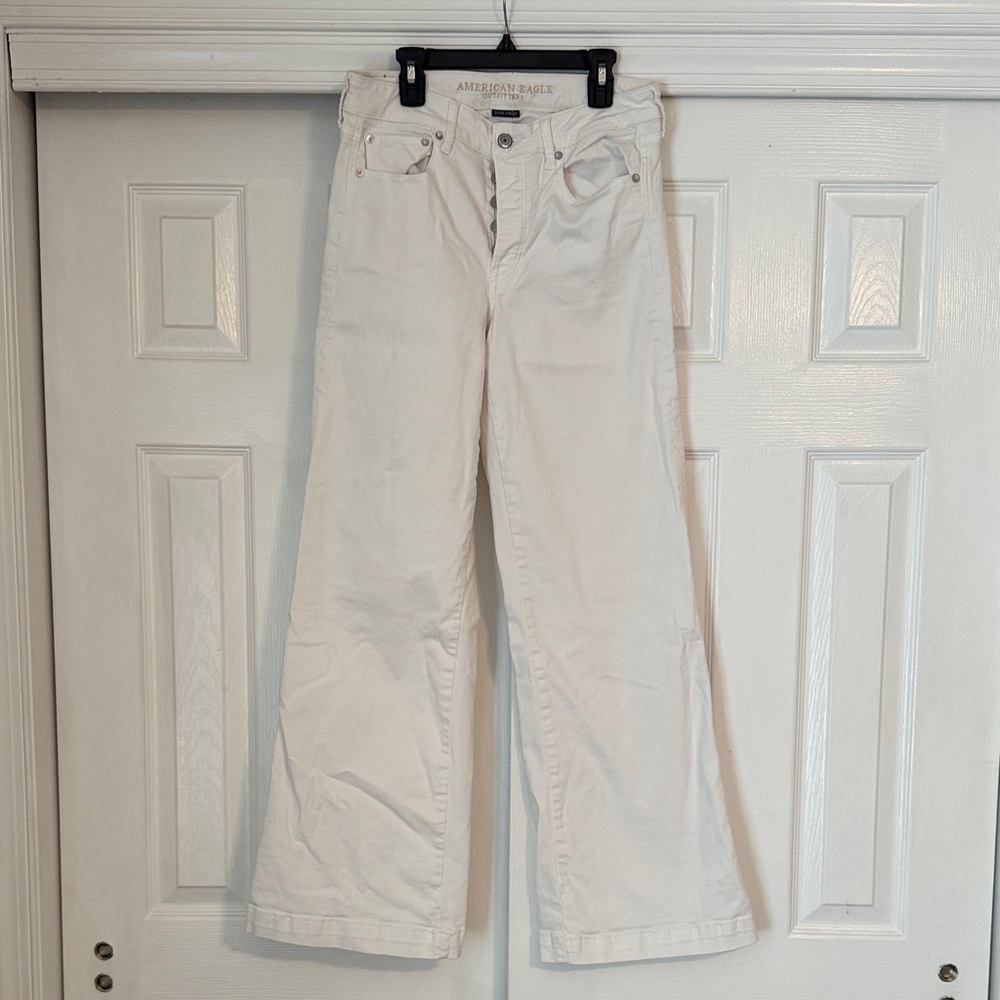 American Eagle Outfitters Women's Cream Flare Jeans